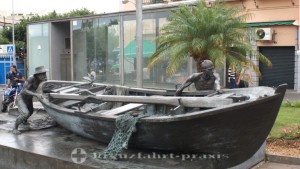 Santa Cruz de Tenerife – Skulptur vor dem Mercado de Nuestra Señora de Africa
